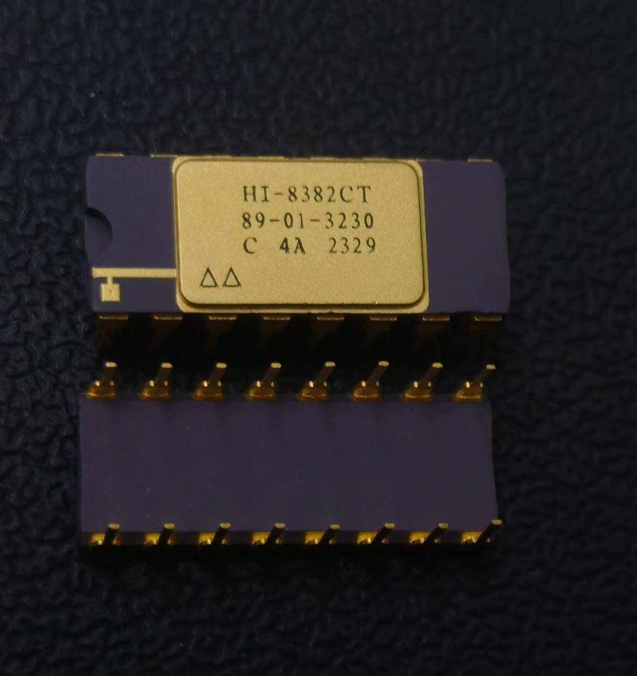 HI-8382CT